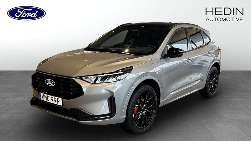 Grå Ny 2025 Ford Kuga Titanium SUV | 499 000 kr (Dyr) - Bild 1/4