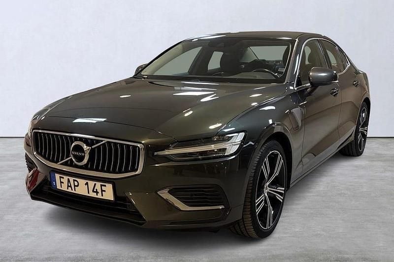 Grå Begagnad 2022 Volvo S60 Inscription Sedan | 359 000 kr (Marknadspris) - Bild 1/4