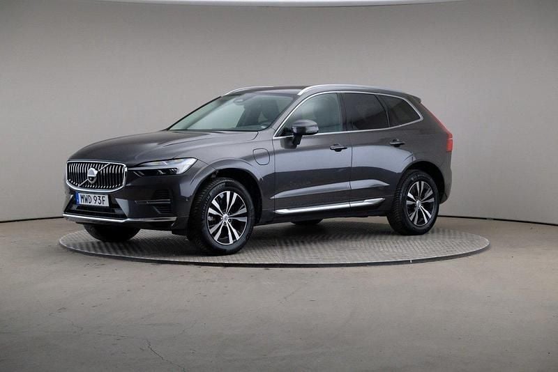 Grå (platinum grey (metallic)) Begagnad 2022 Volvo XC60 Core SUV | 425 000 kr (Superpris) - Bild 1/4