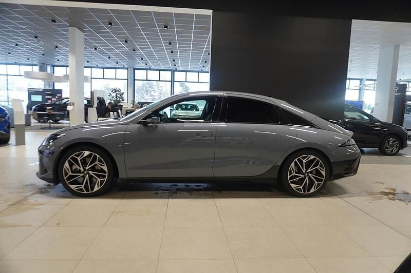 Begagnad Hyundai Ioniq 6 Advanced 167 kW (228 HK) 2023 Blå Sedan