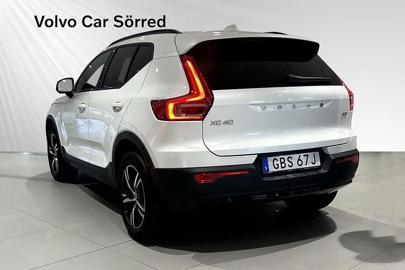 Begagnad Volvo XC40 Plus 197 HK (144 kW) 2024 Vit SUV