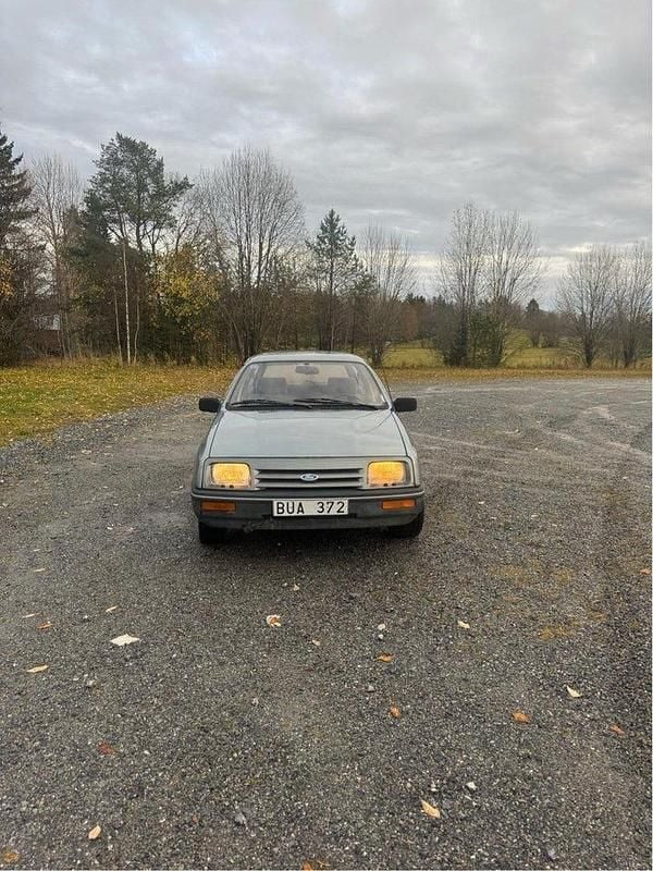 Begagnad 1984 Ford Sierra Kombi | 24 000 kr - Bild 1/4