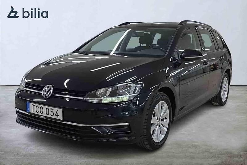 Svart Begagnad 2017 VW Golf VII Kombi | 154 000 kr (Marknadspris) - Bild 1/1