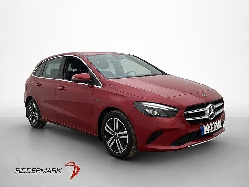 Begagnad Mercedes E250 160 HK (117 kW) 2021 Röd Halvkombi