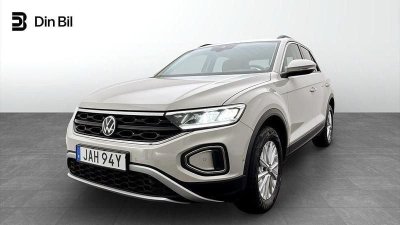 Grå Begagnad 2023 VW T-Roc SUV | 279 900 kr (Bra pris) - Bild 1/4