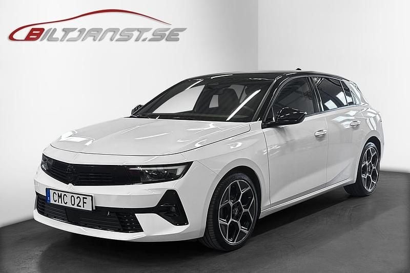 Vit Begagnad 2022 Opel Astra Ultimate Halvkombi | 219 900 kr (Bra pris) - Bild 1/4