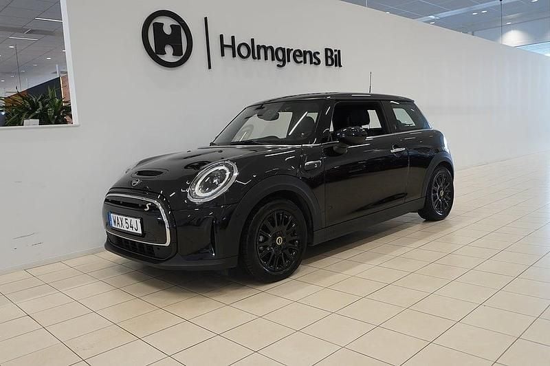 Svart Begagnad 2023 Mini Cooper Halvkombi | 239 500 kr - Bild 1/4
