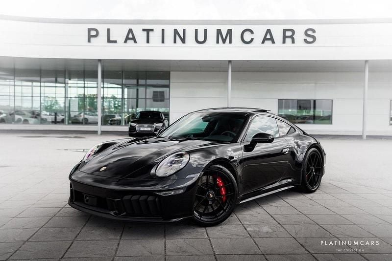 Ny 2025 Porsche 911 Carrera 4 GTS Sportkupé | 2 290 000 kr - Bild 1/4