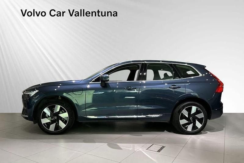 Begagnad Volvo XC60 Core 355 HK (261 kW) 2025 Blå SUV