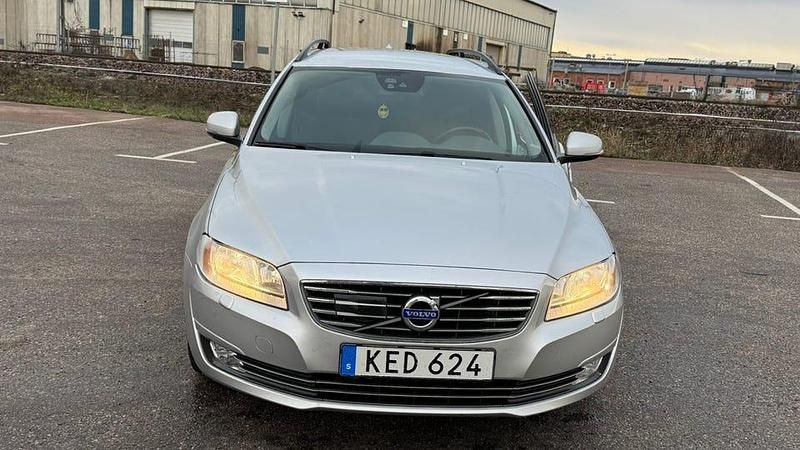 Begagnad 2016 Volvo V70 Kombi | 127 000 kr (Bra pris) - Bild 1/4