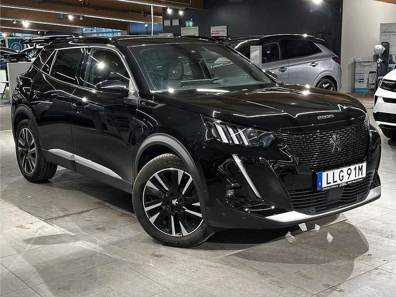 Svart Begagnad 2021 Peugeot e-2008 GT SUV | 179 900 kr (Bra pris) - Bild 1/3
