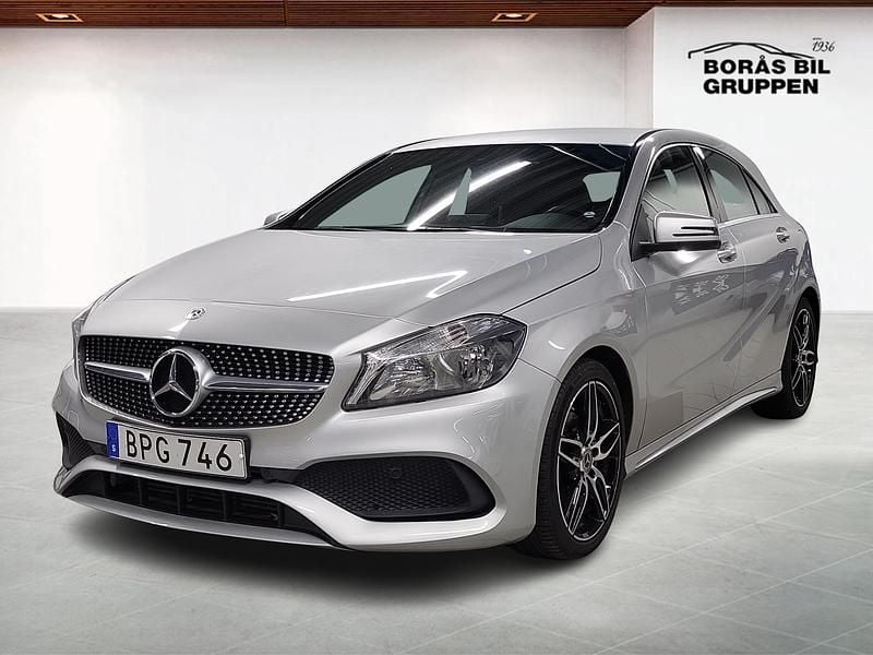 Silver Begagnad 2018 Mercedes A180 | 169 000 kr - Bild 1/4