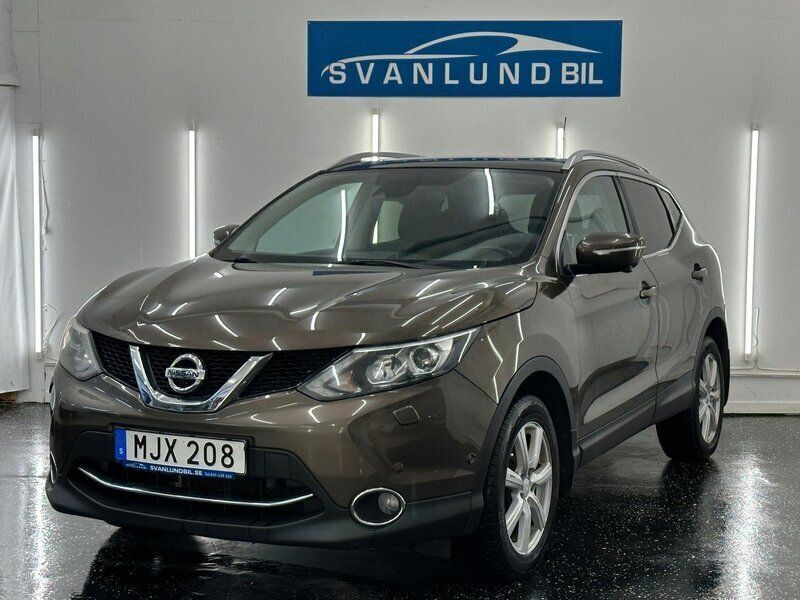 Brun Begagnad 2013 Nissan Qashqai SUV | 89 800 kr - Bild 1/4