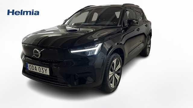 Begagnad Volvo XC40 Core 185 kW (252 HK) 2022 Svart SUV