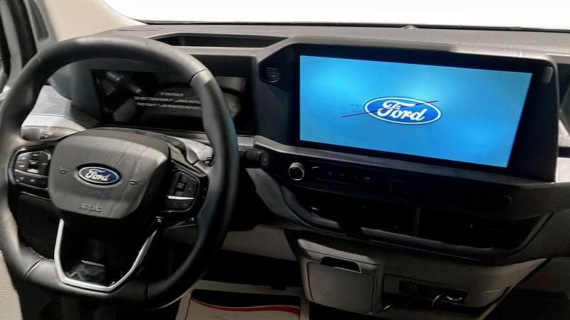 Begagnad Ford Transit Custom 2026 Vit Pickup