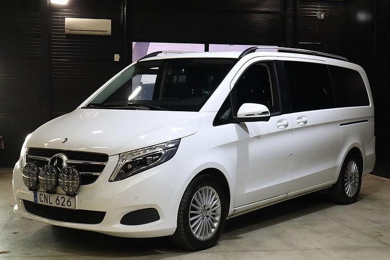 Begagnad Mercedes V220 163 HK (119 kW) 2016 Vit Minibuss