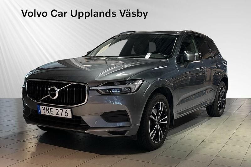 Grå Begagnad 2018 Volvo XC60 Momentum SUV | 274 900 kr (Marknadspris) - Bild 1/4