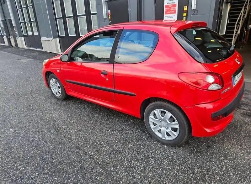 Begagnad Peugeot 206+ 2009 Halvkombi