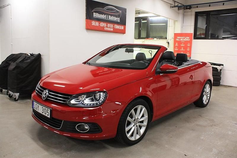 Röd Begagnad 2011 VW Eos Cab | 99 900 kr (Marknadspris) - Bild 1/4