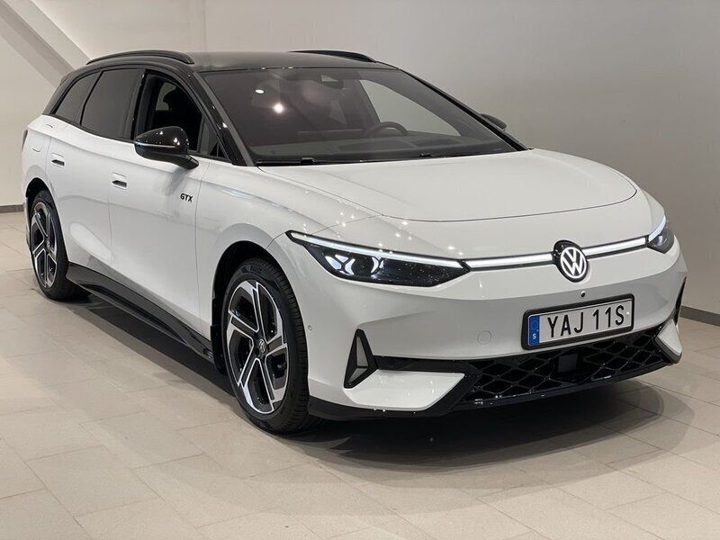 Vit (glacier white metallic bl) Ny 2025 VW ID.7 GTX Sedan | 699 900 kr (Marknadspris) - Bild 1/4