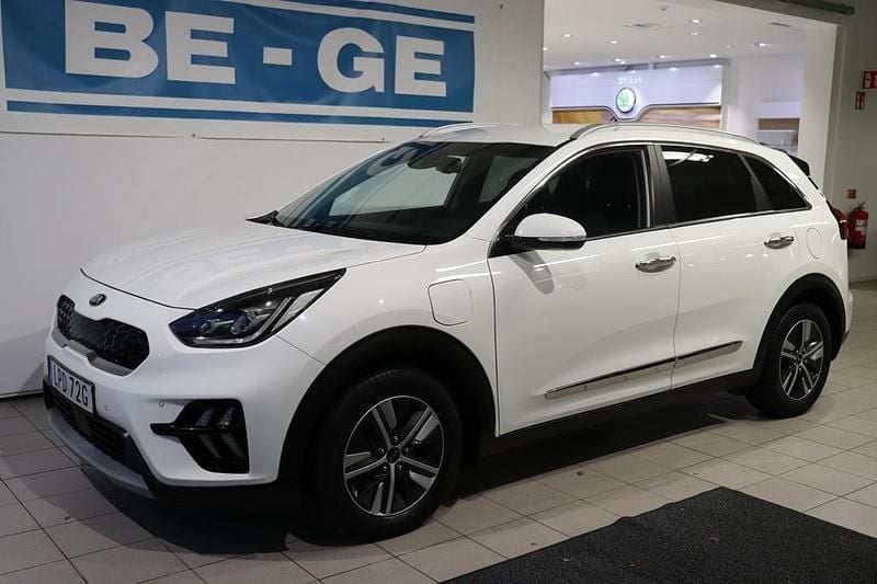Vit Begagnad 2020 Kia Niro SUV | 215 000 kr (Marknadspris) - Bild 1/4