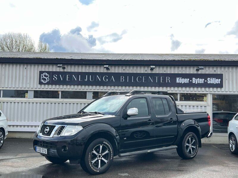 Svart Begagnad 2014 Nissan Navara Pickup | 109 900 kr (Lite dyr) - Bild 1/4