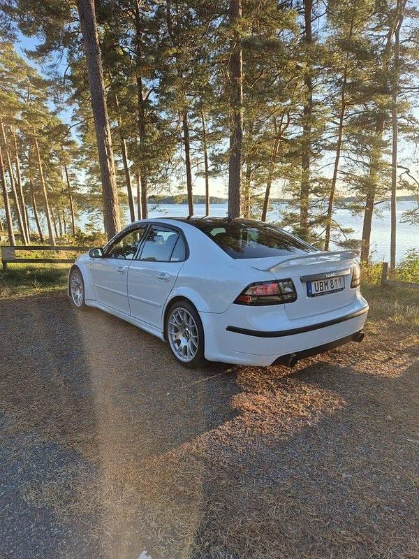 Begagnad 2003 Saab 9-3 Sedan | 320 000 kr - Bild 1/4