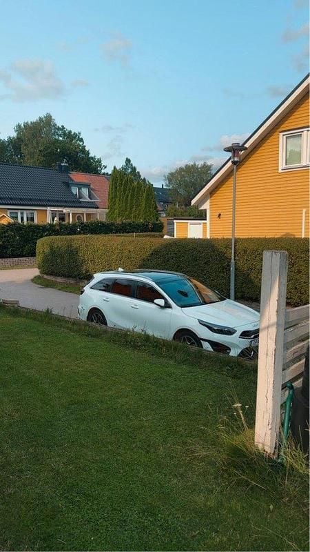 Vit Begagnad 2022 Kia Ceed Sportswagon Advance Kombi | 285 000 kr (Dyr) - Bild 1/2