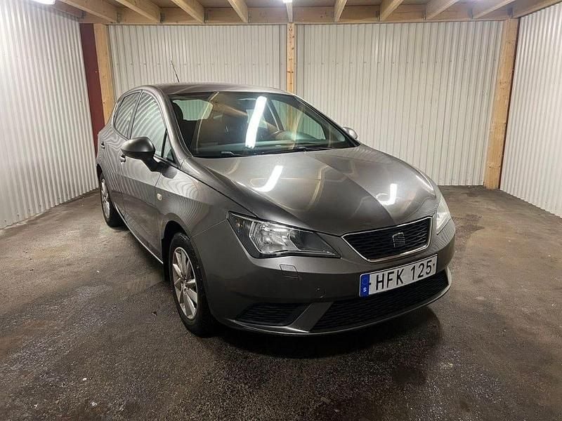 Begagnad Seat Ibiza Style 86 HK (63 kW) 2015 Mörkgrå Halvkombi