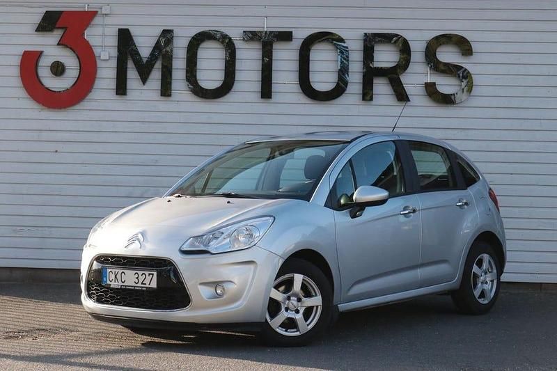 Silver Begagnad 2012 Citroën C3 Halvkombi | 76 900 kr (Lite dyr) - Bild 1/4