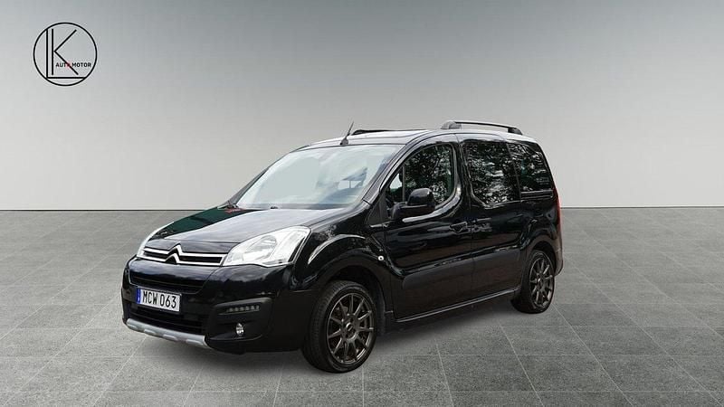 Svart Begagnad 2015 Citroën Berlingo Minibuss | 119 900 kr - Bild 1/4