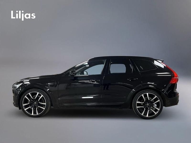 Begagnad Volvo XC60 R-Design 397 HK (291 kW) 2021 Svart SUV