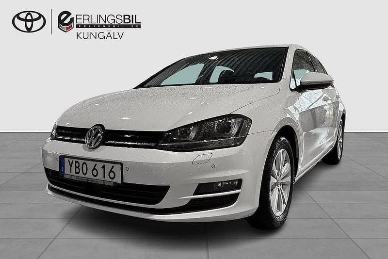 Vit Begagnad 2016 VW Golf VII Halvkombi | 99 900 kr (Bra pris) - Bild 1/4