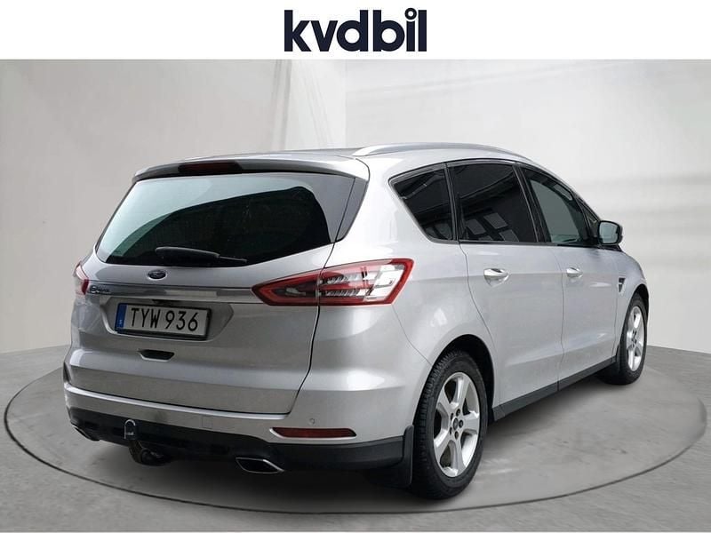 Begagnad Ford S-MAX S 180 HK (132 kW) 2016 Grå Minibuss