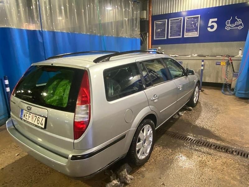 Begagnad 2005 Ford Mondeo Kombi | 34 000 kr (Lite dyr) - Bild 1/4