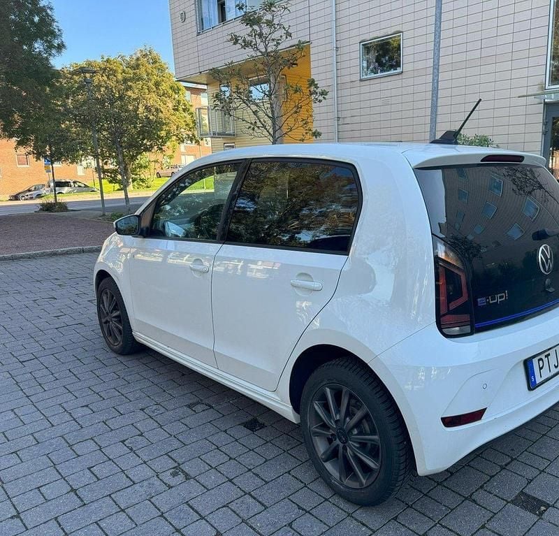 Vit Begagnad 2020 VW e-up! Halvkombi | 115 000 kr (Bra pris) - Bild 1/4