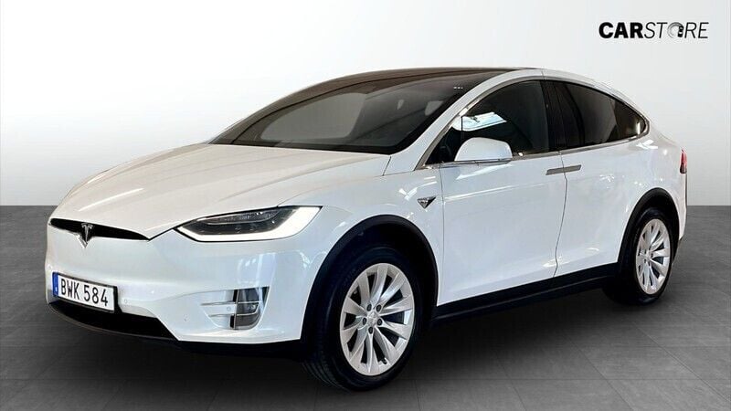 Vit (white) Begagnad 2018 Tesla Model X SUV | 359 900 kr (Marknadspris) - Bild 1/1