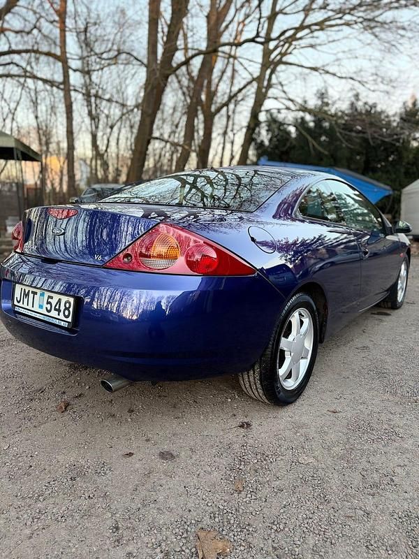 Begagnad Ford Cougar 170 HK (125 kW) 1999 Sportkupé