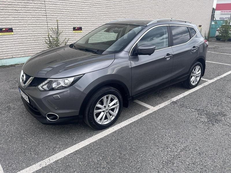 Grå Begagnad 2016 Nissan Qashqai SUV | 170 000 kr (Dyr) - Bild 1/4