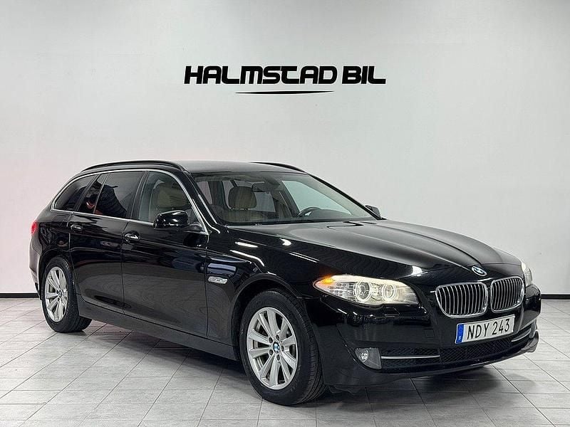 Svart Begagnad 2012 BMW 525 M Sport Kombi | 137 500 kr - Bild 1/4