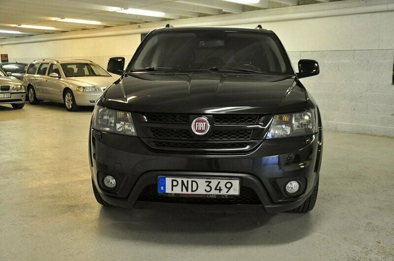 Begagnad Fiat Freemont Sport 170 HK (125 kW) 2014 Svart SUV