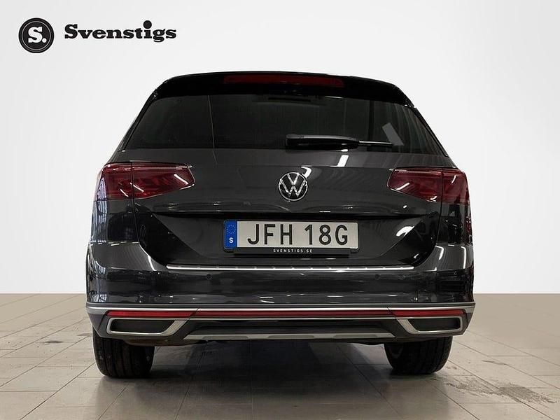 Begagnad VW Passat Alltrack 200 HK (147 kW) 2022 Mörkgrå Kombi