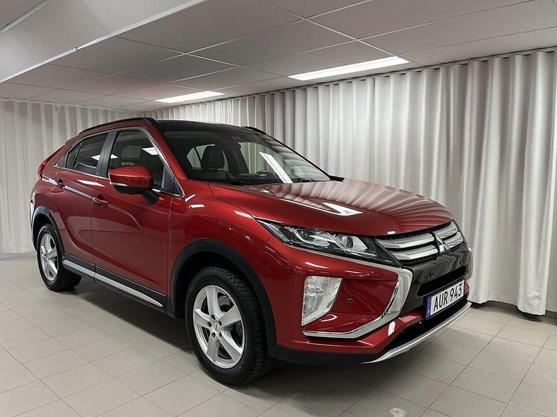 Röd Begagnad 2018 Mitsubishi Eclipse Cross SUV | 219 000 kr (Marknadspris) - Bild 1/4