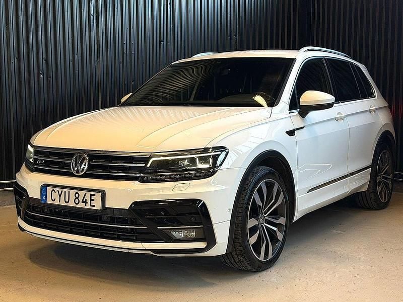 Vit Begagnad 2019 VW Tiguan R-line SUV | 229 900 kr (Bra pris) - Bild 1/4