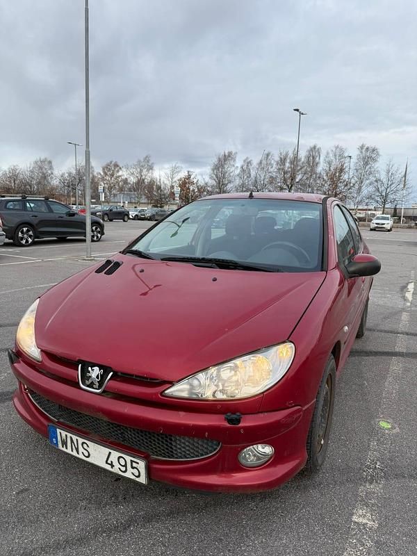 Begagnad 2005 Peugeot 206 Halvkombi | 15 500 kr (Bra pris) - Bild 1/4