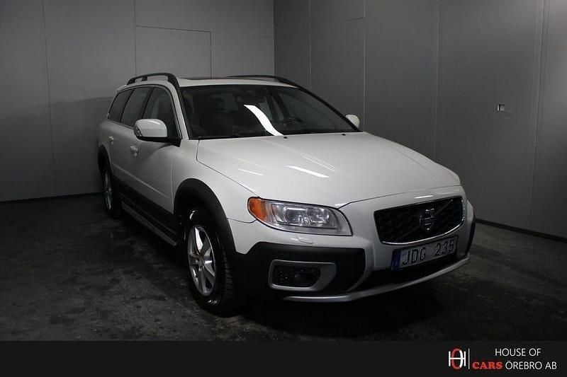 Begagnad Volvo XC70 Executive 215 HK (158 kW) 2013 Vit Kombi