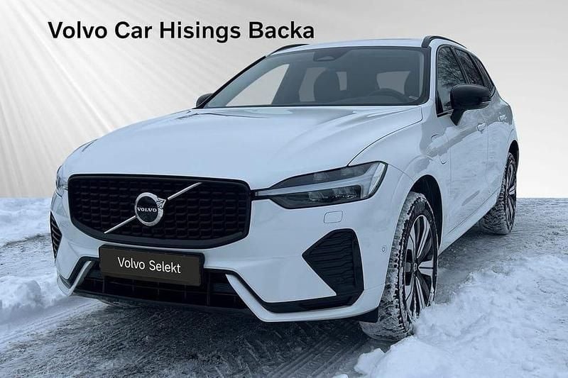 Begagnad Volvo XC60 Plus 355 HK (261 kW) 2023 Vit SUV