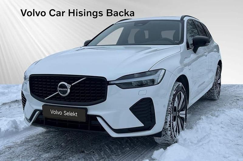 Vit Begagnad 2023 Volvo XC60 Plus SUV | 489 900 kr - Bild 1/2