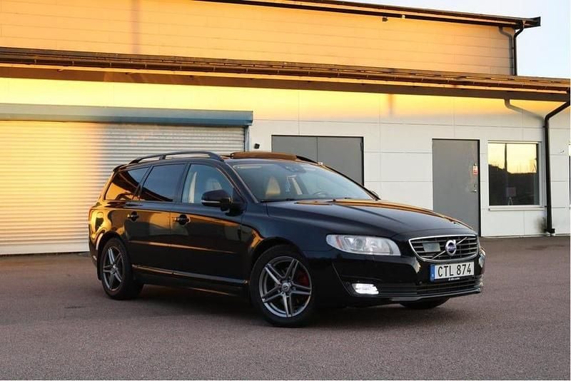 Svart Begagnad 2015 Volvo V70 Dynamic Kombi | 130 000 kr (Marknadspris) - Bild 1/4