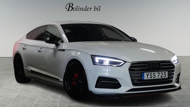 Vit Begagnad 2017 Audi A5 Sportback Comfort Halvkombi | 279 800 kr (Dyr) - Bild 1/4